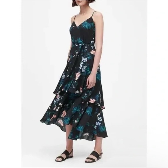 BANANA REPUBLIC Black Floral Ruffled Maxi Dress Size 14 Casual Party Vacation - Picture 1 of 12